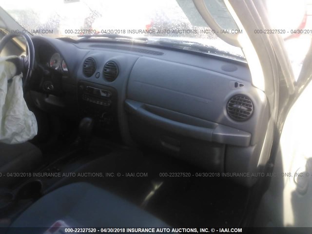 1J4GL48K05W636936 - 2005 JEEP LIBERTY SPORT BLACK photo 5