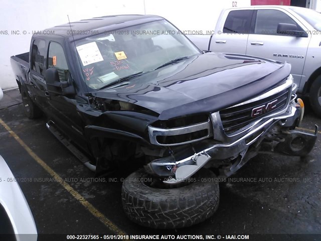 1GTGK23U84F151304 - 2004 GMC SIERRA K2500 CREW CAB BLACK photo 1