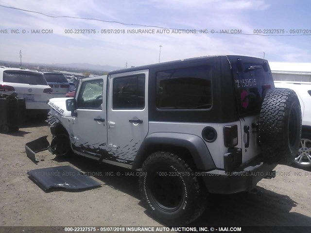 1C4BJWDG4EL149064 - 2014 JEEP WRANGLER UNLIMITE SPORT WHITE photo 3