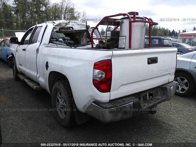 5TFRY5F18EX171882 - 2014 TOYOTA TUNDRA DOUBLE CAB SR/SR5 WHITE photo 3