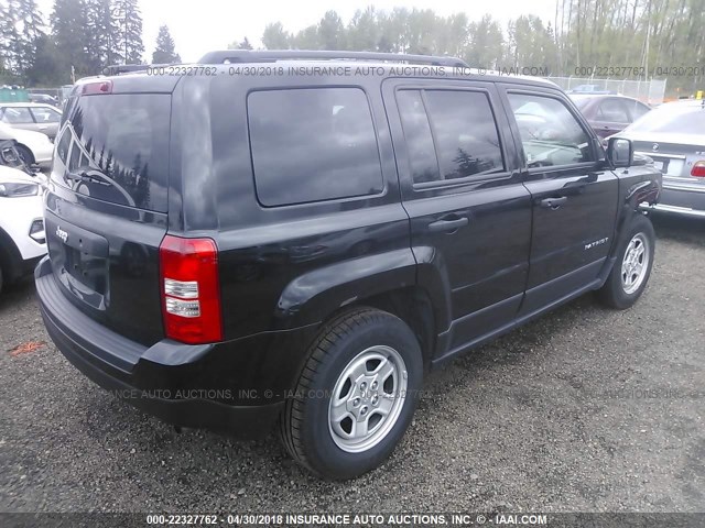 1C4NJPBB5HD152774 - 2017 JEEP PATRIOT SPORT BLACK photo 4