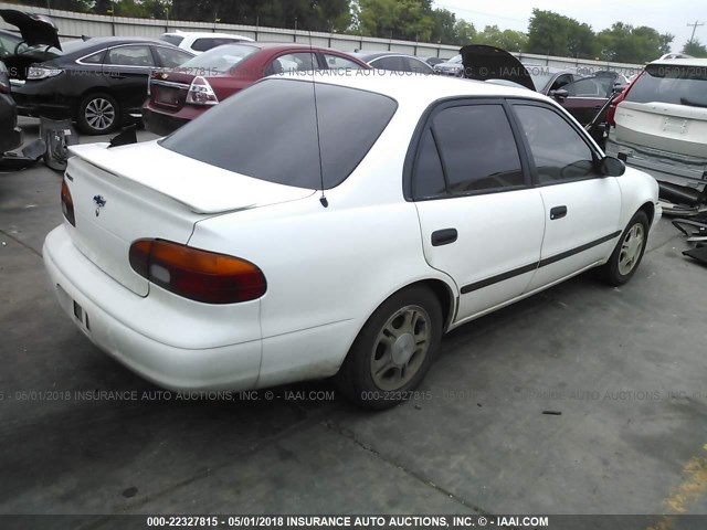 1Y1SK5481YZ412253 - 2000 CHEVROLET GEO PRIZM LSI თეთრი ფოტო 4