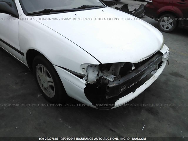 1Y1SK5481YZ412253 - 2000 CHEVROLET GEO PRIZM LSI თეთრი ფოტო 6