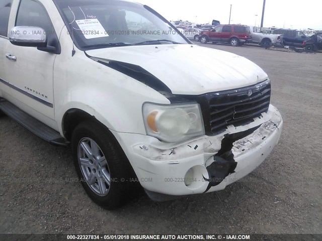 1A8HX58P07F522916 - 2007 CHRYSLER ASPEN LIMITED WHITE photo 6