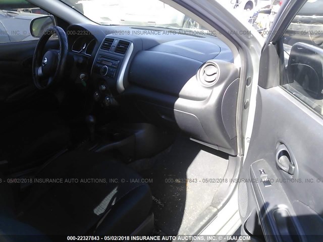 3N1CN7AP0CL918800 - 2012 NISSAN VERSA S/SV/SL GRAY photo 5