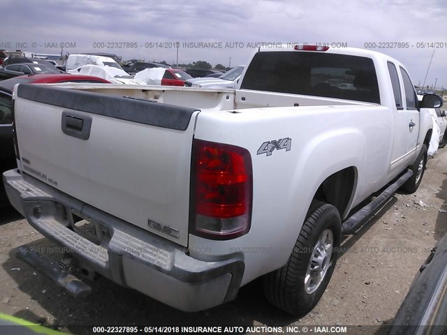 1GT220CG5BZ347835 - 2011 GMC SIERRA K2500 SLE WHITE photo 4