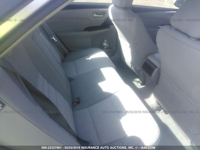 4T4BF1FK4GR530885 - 2016 TOYOTA CAMRY LE/XLE/SE/XSE SILVER photo 8