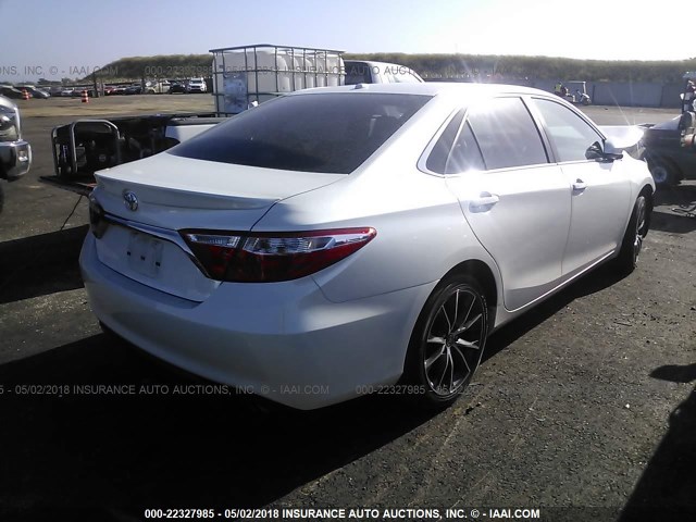 4T1BF1FK1FU914096 - 2015 TOYOTA CAMRY LE/XLE/SE/XSE WHITE photo 4