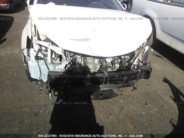 4T1BF1FK1FU914096 - 2015 TOYOTA CAMRY LE/XLE/SE/XSE WHITE photo 6