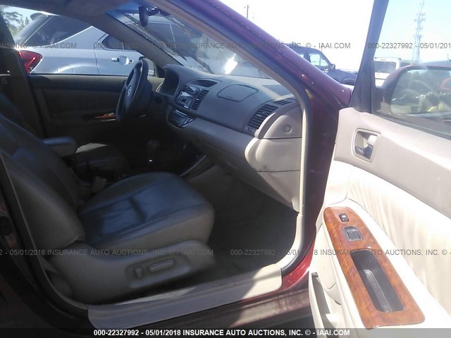 4T1BE32K03U182785 - 2003 TOYOTA CAMRY LE/XLE/SE წითელი ფოტო 5