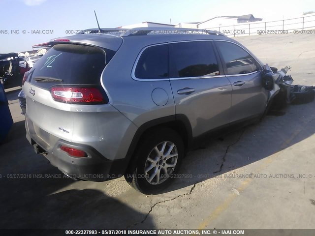 1C4PJMCS0HW545284 - 2017 JEEP CHEROKEE LATITUDE Gümüş foto 4