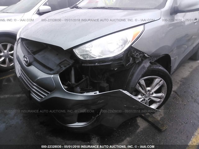 KM8JU3AC9BU226774 - 2011 HYUNDAI TUCSON GLS/LIMITED SILVER photo 6