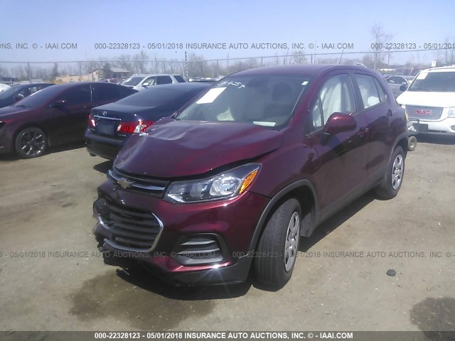 3GNCJKSB2HL266422 - 2017 CHEVROLET TRAX LS RED photo 2