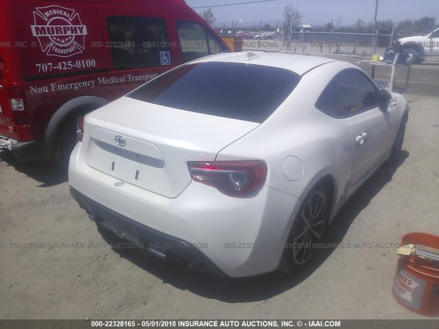 JF1ZNAA11H9703285 - 2017 TOYOTA 86 SPECIAL EDITION WHITE photo 4