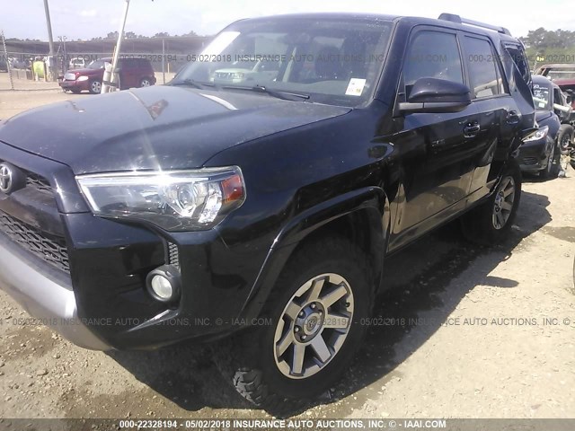 JTEBU5JR8G5338567 - 2016 TOYOTA 4RUNNER SR5 PREM/LTDL/TRAIL/TRD BLACK photo 2