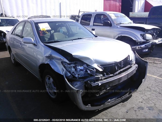 4T1BF32K53U037237 - 2003 TOYOTA CAMRY LE/XLE/SE SILVER photo 1