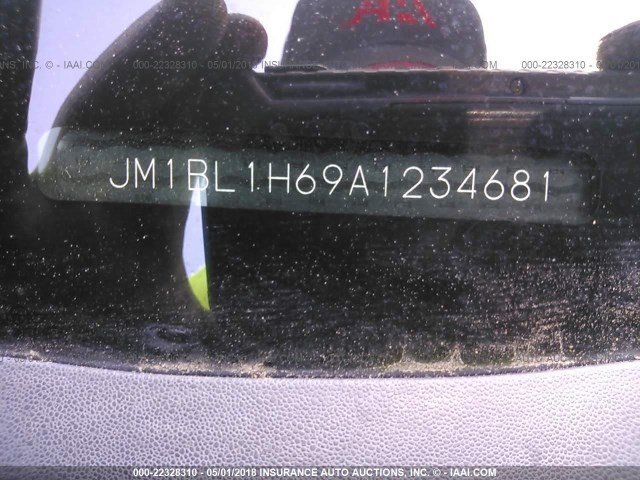 JM1BL1H69A1234681 - 2010 MAZDA 3 S BLACK photo 9