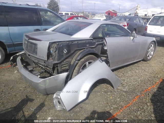 1G6YV36A265600037 - 2006 CADILLAC XLR SILVER photo 4