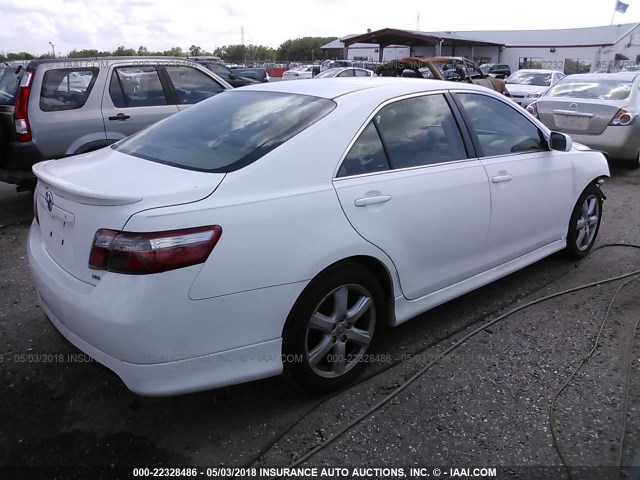 4T1BK46K87U544411 - 2007 TOYOTA CAMRY NEW GENERAT LE/XLE/SE WHITE photo 4