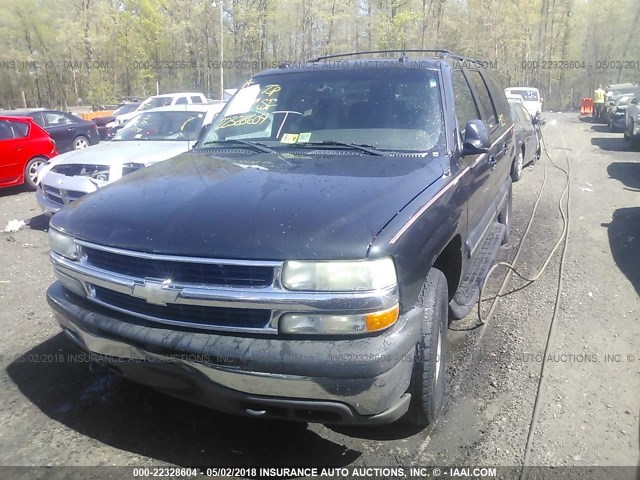 3GNFK16Z83G253588 - 2003 CHEVROLET SUBURBAN K1500 GRAY photo 2