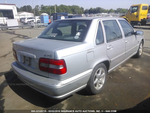 YV1LS5576W2497931 - 1998 VOLVO S70 SILVER photo 4