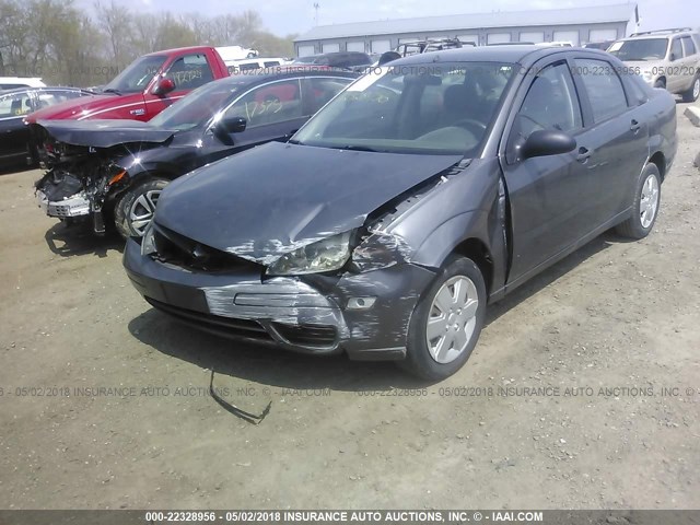 1FAHP34N37W170064 - 2007 FORD FOCUS ZX4/S/SE/SES GRAY photo 6