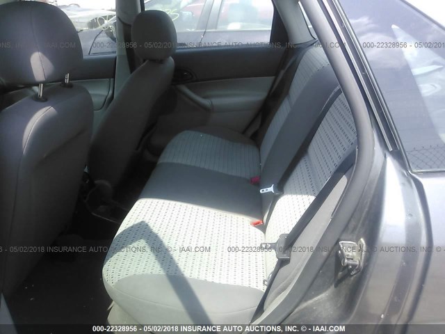 1FAHP34N37W170064 - 2007 FORD FOCUS ZX4/S/SE/SES GRAY photo 8