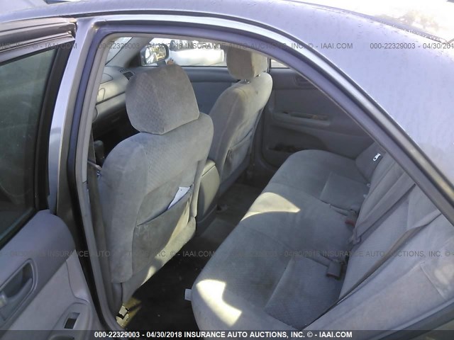 4T1BE32K14U921101 - 2004 TOYOTA CAMRY LE/XLE/SE ნაცრისფერი ფოტო 8