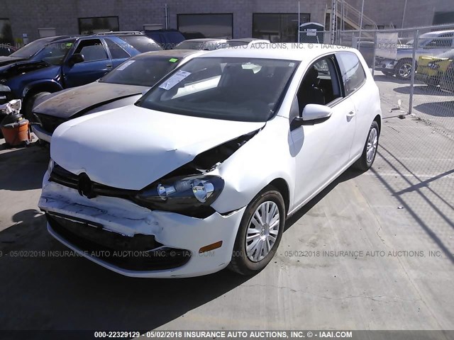 WVWAB7AJ1CW209022 - 2012 VOLKSWAGEN GOLF WHITE photo 2