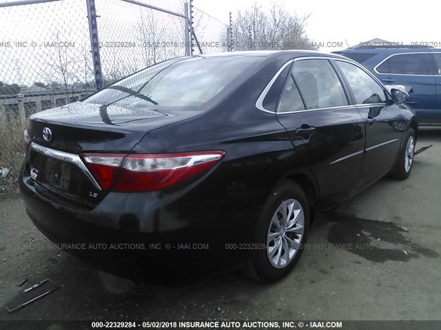 4T4BF1FK1GR519732 - 2016 TOYOTA CAMRY LE/XLE/SE/XSE BLACK photo 4