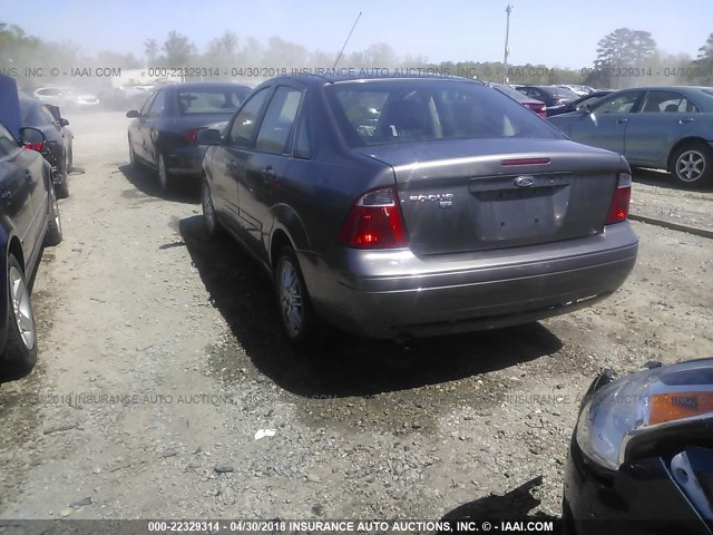 1FAFP34N27W251175 - 2007 FORD FOCUS ZX4/S/SE/SES GRAY photo 3