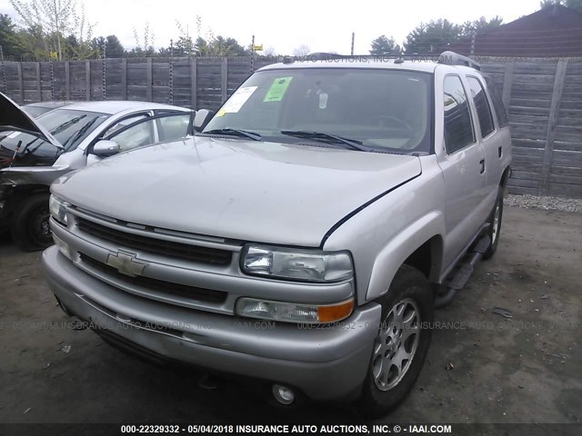 1GNEK13T35R245459 - 2005 CHEVROLET TAHOE K1500 GRAY photo 2