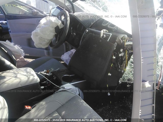 4T1BF1FK9HU761065 - 2017 TOYOTA CAMRY LE/XLE/SE/XSE BLUE photo 5