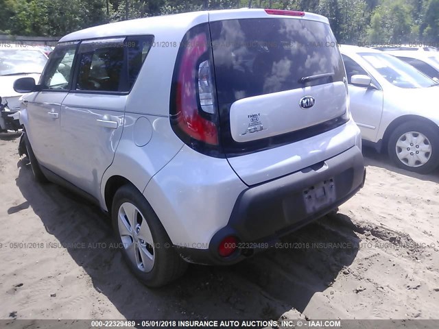 KNDJN2A21F7807709 - 2015 KIA SOUL SILVER photo 3