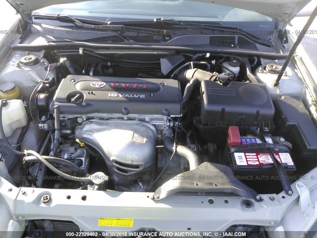 4T1BE32KX2U592394 - 2002 TOYOTA CAMRY LE/XLE/SE Күміс фото 10