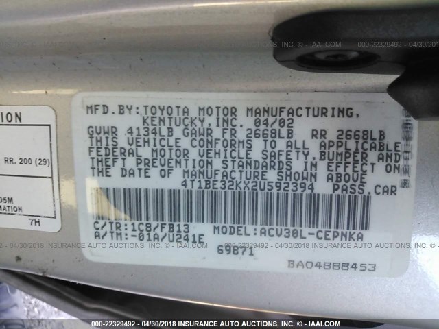 4T1BE32KX2U592394 - 2002 TOYOTA CAMRY LE/XLE/SE Күміс фото 9