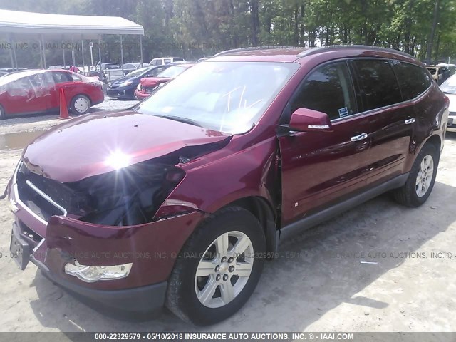 1GNLRGED0AS110499 - 2010 CHEVROLET TRAVERSE LT RED photo 2