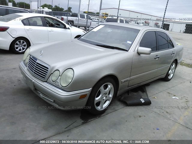 WDBJF70H0XA906282 - 1999 MERCEDES-BENZ E 430 BEIGE photo 2