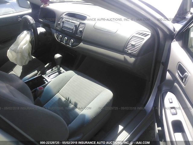 4T1BE32K36U121869 - 2006 TOYOTA CAMRY LE/XLE/SE 银色 照片 5