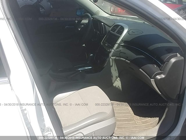 1G11C5SL6FF190787 - 2015 CHEVROLET MALIBU 1LT 白色 照片 5