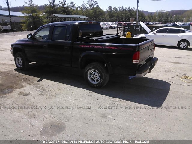 1B7GG2ANXYS666105 - 2000 DODGE DAKOTA QUAD BLACK photo 3