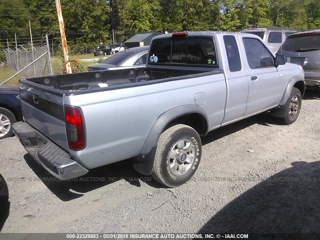 1N6ED26YXYC321571 - 2000 NISSAN FRONTIER KING CAB XE/KING CAB SE SILVER photo 4