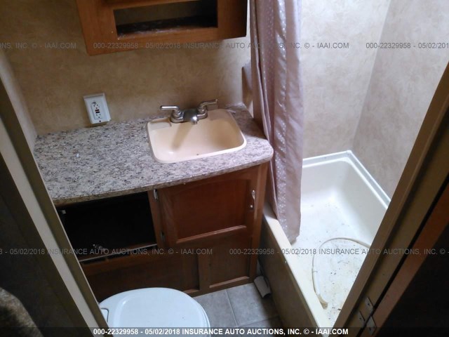 4X4TWDC278A242185 - 2008 FOREST RIVER WILDWOOD  白色 照片 10