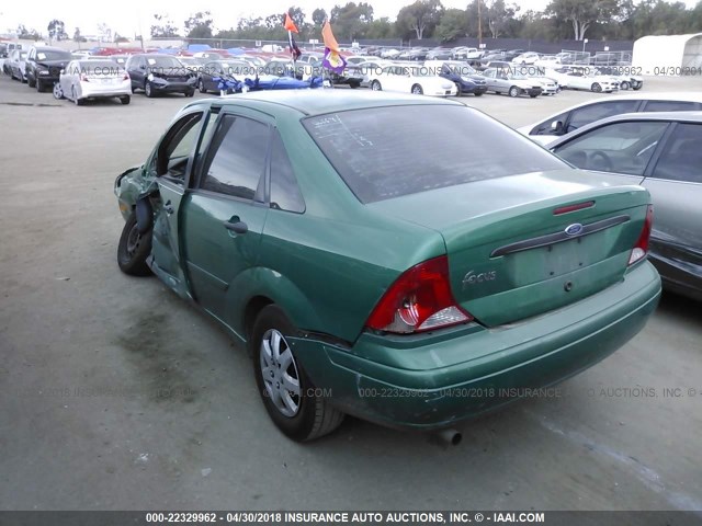 1FAFP33P82W354645 - 2002 FORD FOCUS LX GREEN photo 3