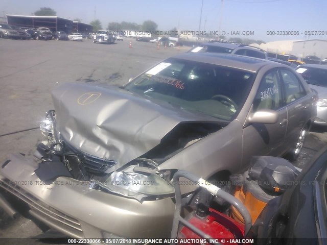 4T1BF30K05U603150 - 2005 TOYOTA CAMRY LE/XLE/SE ოქროსფერი ფოტო 2