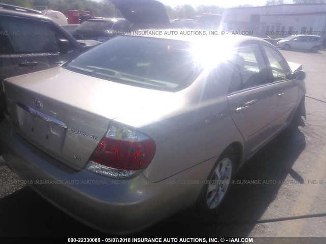 4T1BF30K05U603150 - 2005 TOYOTA CAMRY LE/XLE/SE ოქროსფერი ფოტო 4