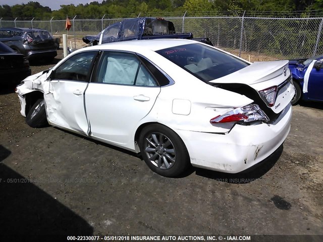 4T4BF1FKXFR508940 - 2015 TOYOTA CAMRY LE/XLE/SE/XSE 白色 照片 3