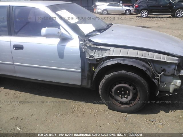 JT2BG12K9T0373589 - 1996 TOYOTA CAMRY DX/LE/XLE Light Blue photo 6