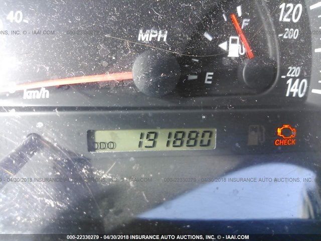 4T1BE32K22U586220 - 2002 TOYOTA CAMRY LE/XLE/SE ვერცხლისფერი ფოტო 7