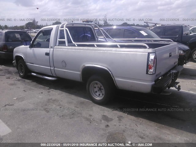 1GTDC14Z8PE545268 - 1993 GMC SIERRA C1500 SILVER photo 3